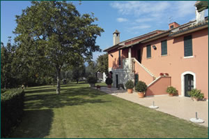 Country House - esterno