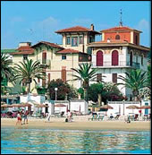 The Country House - Grottammare's beach